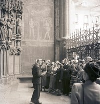 Historischer Verein des Kantons Bern; Heimatschutzvortrag beim Berner Münster 1953 (Bildquelle Staatsarchiv des Kantons Bern, FN Tschirren N 15.183)